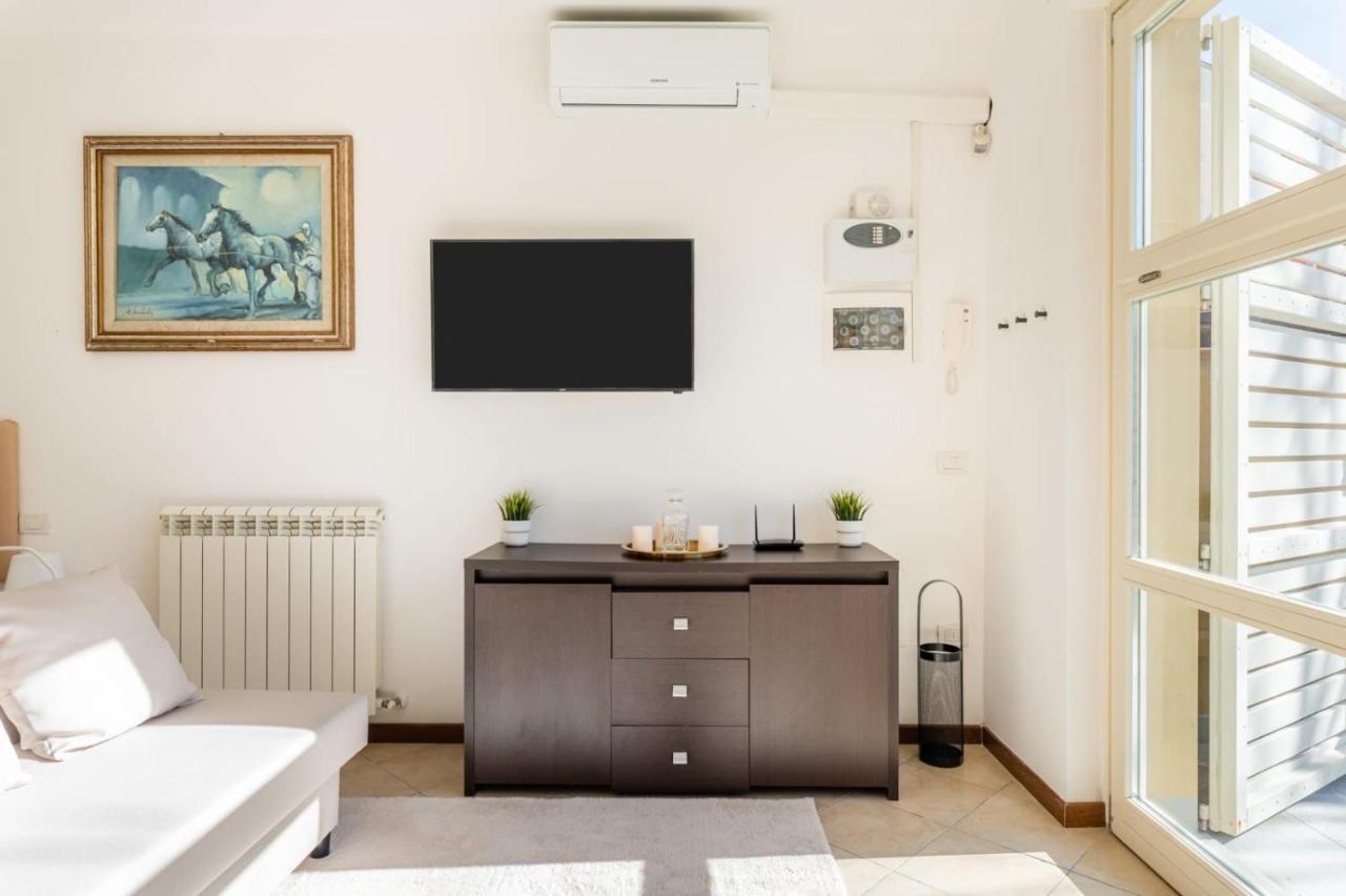 { White Garden } -Comfort, Parking & Wi-Fi- لوكا المظهر الخارجي الصورة